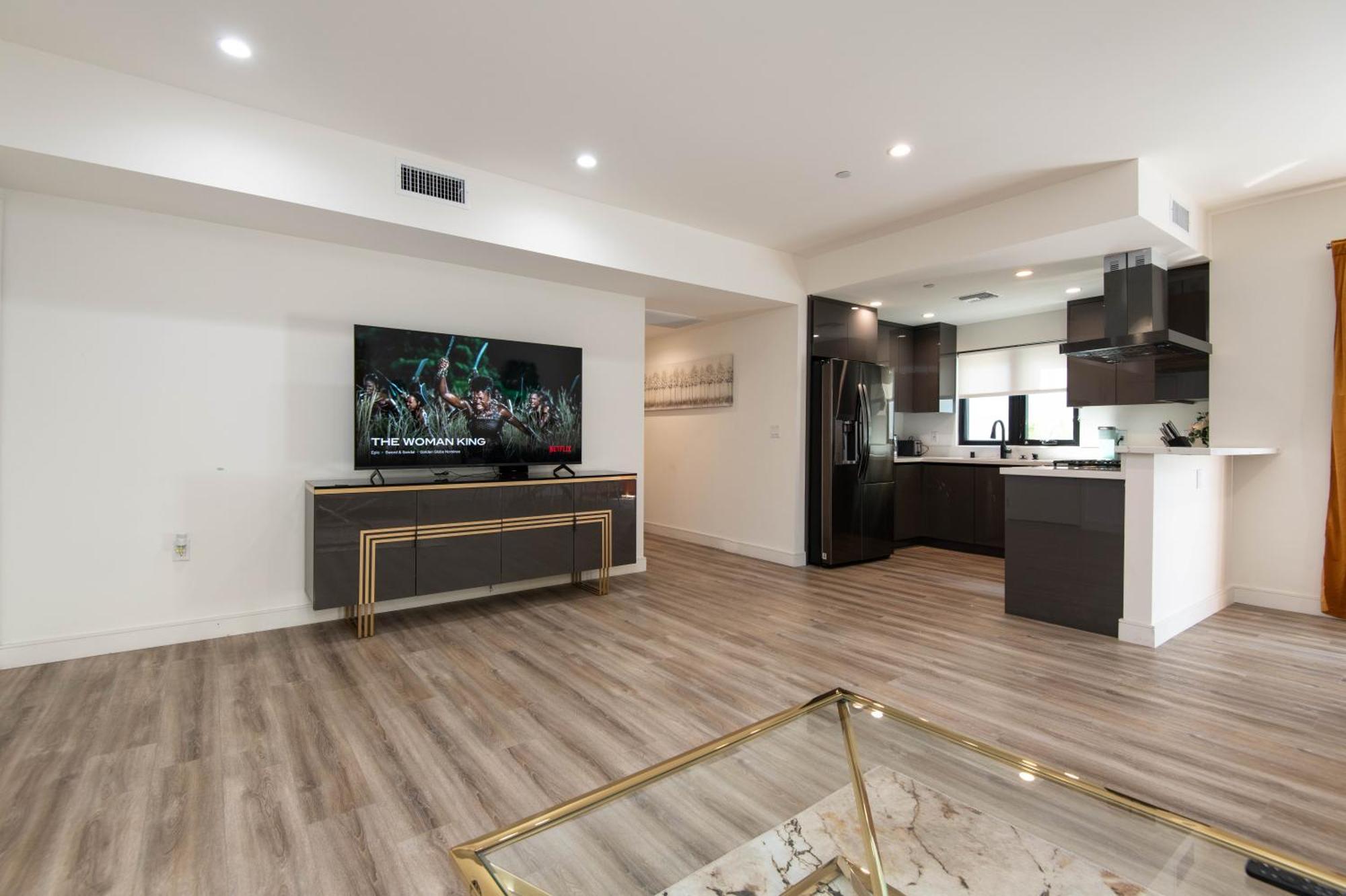 Regency Modern Apartments 글렌데일 외부 사진