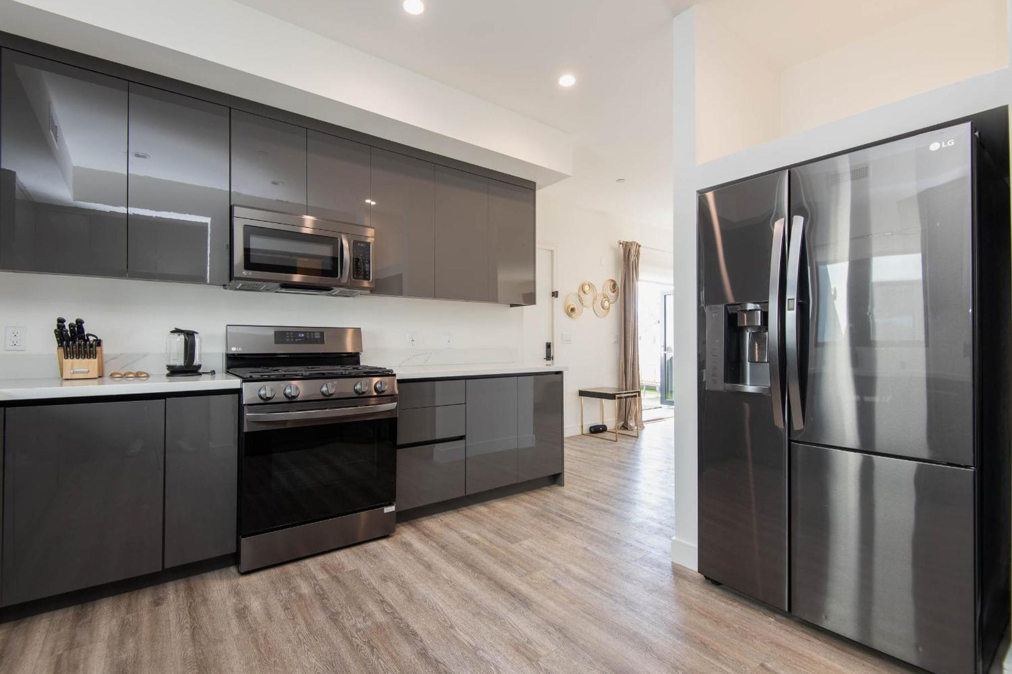 Regency Modern Apartments 글렌데일 외부 사진