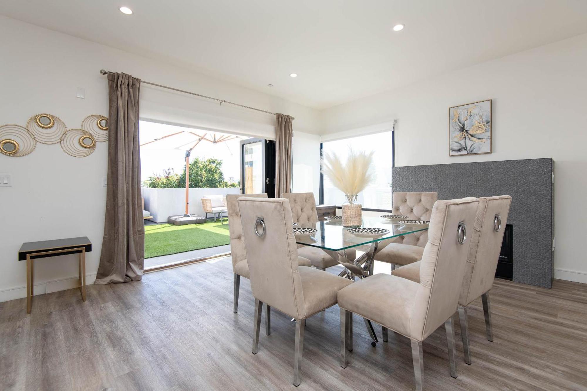 Regency Modern Apartments 글렌데일 외부 사진