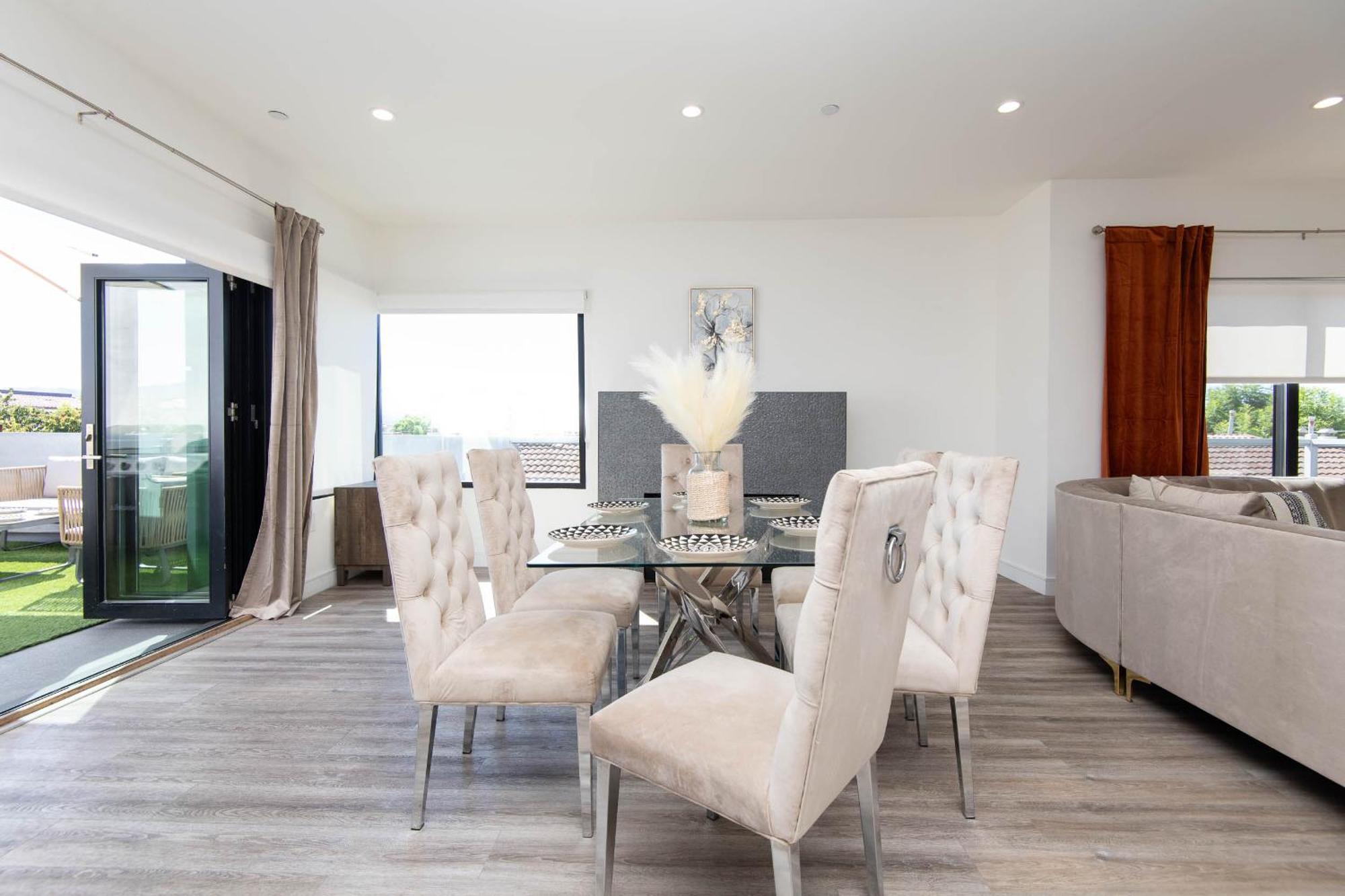 Regency Modern Apartments 글렌데일 외부 사진